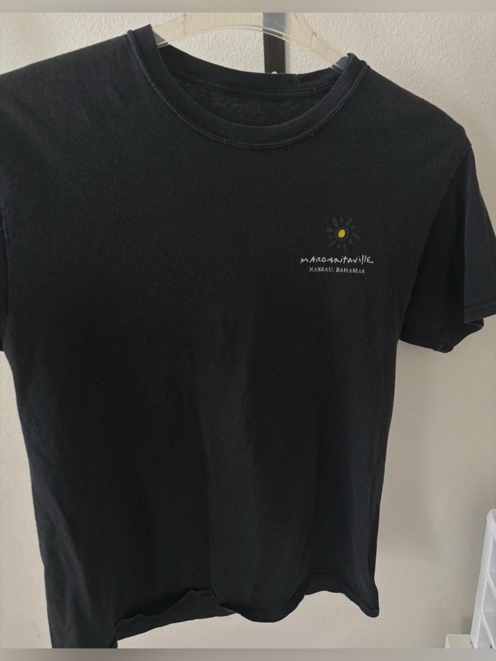 Margaritaville Nassau Bahamas Black T-Shirt - Picture 1 of 4
